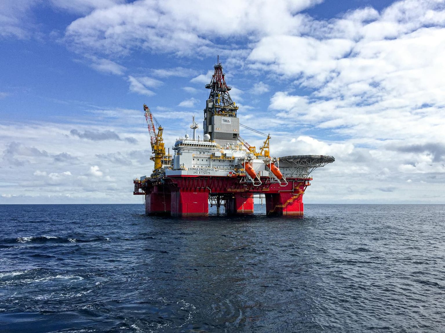 Offshore oil drilling rig in the open ocean representing the Iran oil supply crisis April 2026
