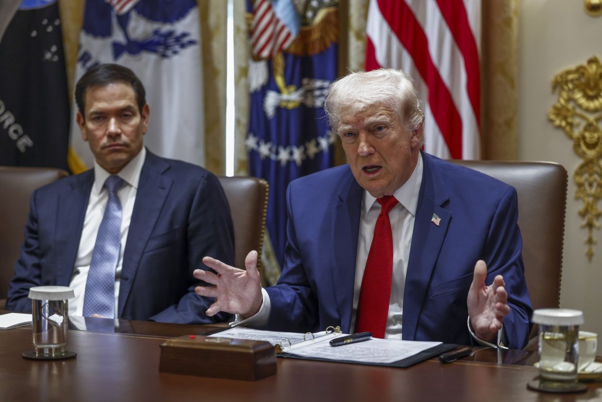 Stock market traders watching screens as S&P 500 enters fifth week of losses March 2026