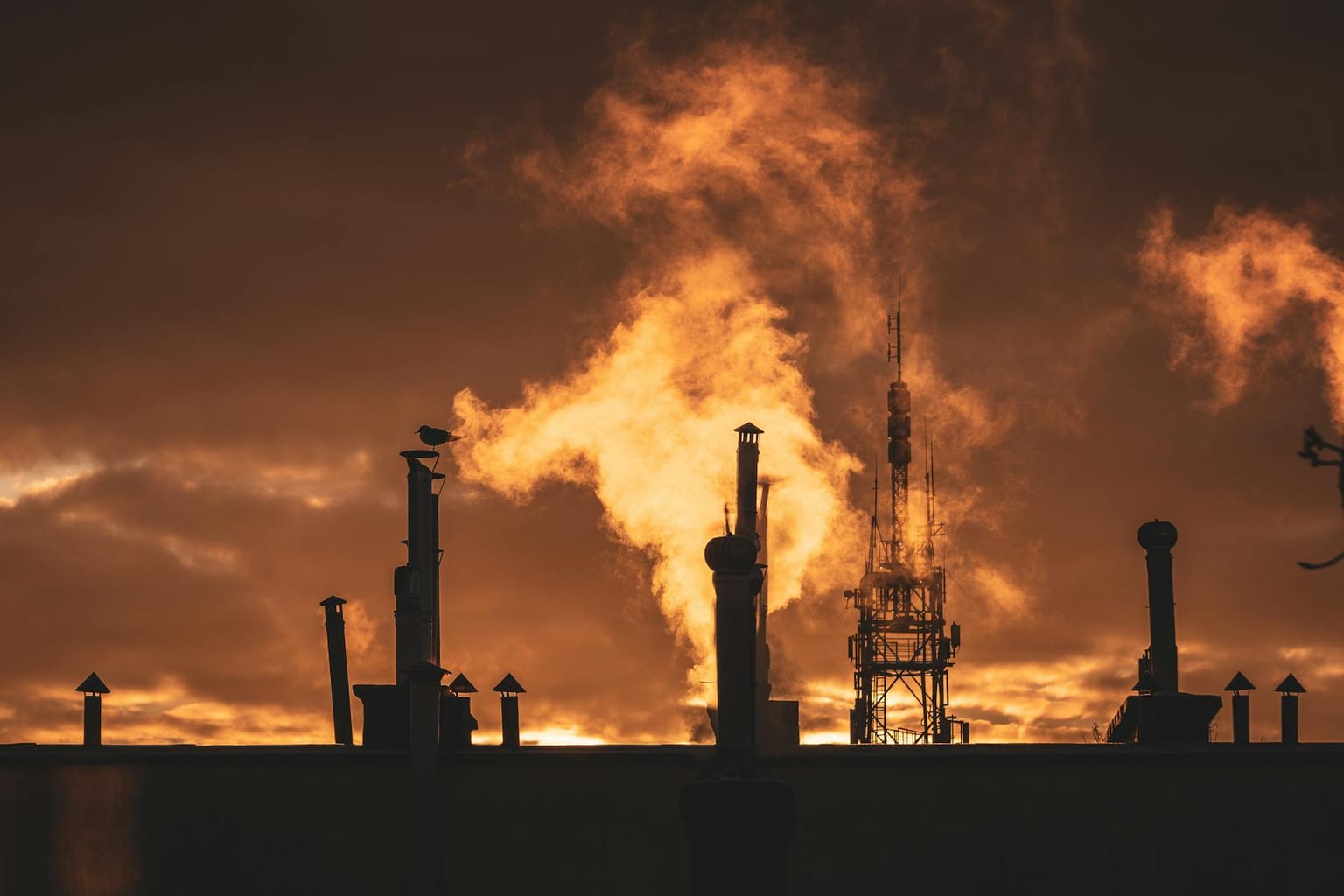 Oil refinery and geopolitical risk driving crude prices higher as Houthis enter Iran war March 2026