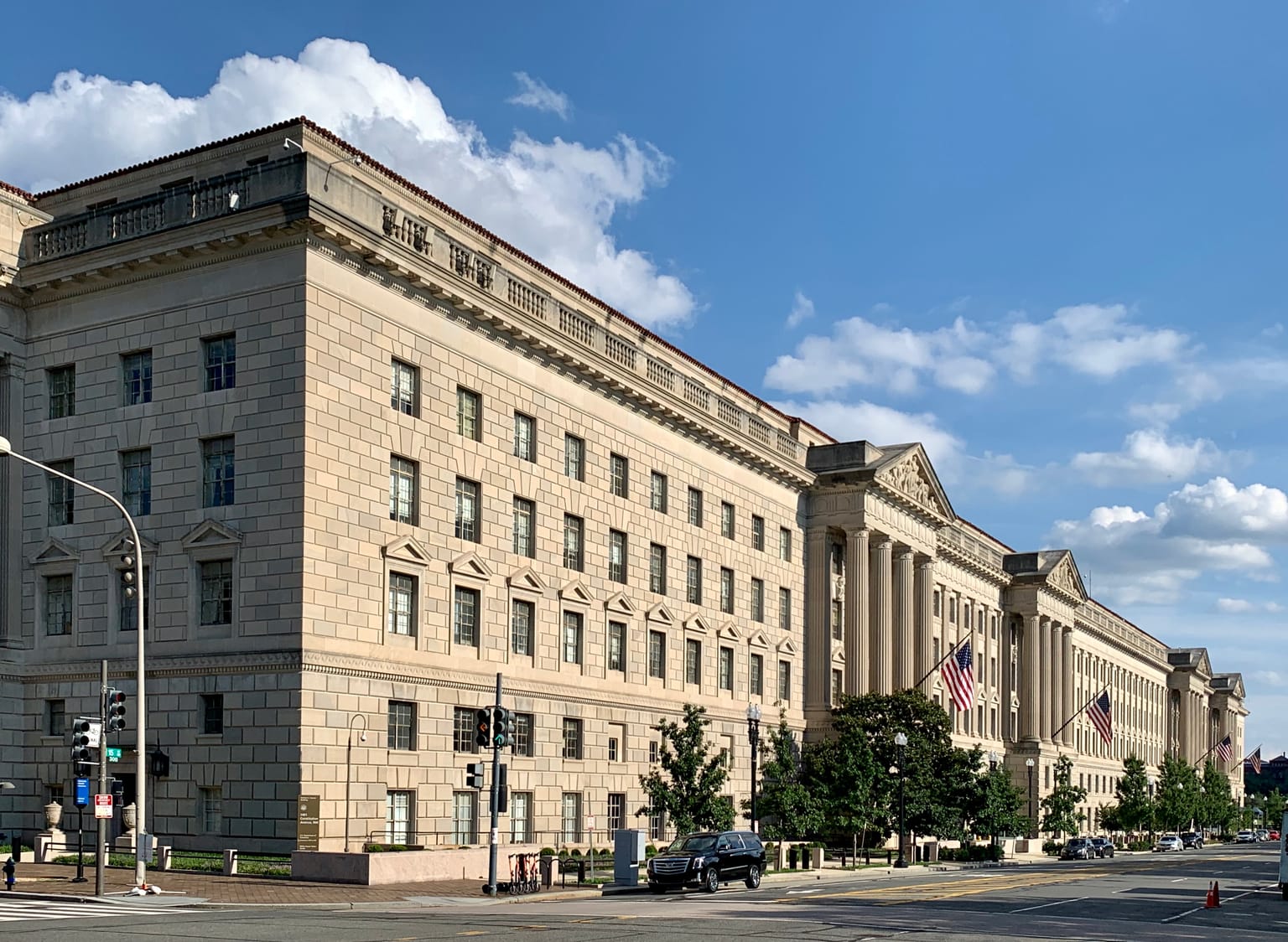 The Herbert C. Hoover Building, US Department of Commerce, morning analysis for Oct 29 2026