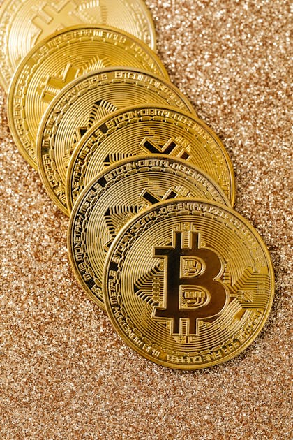 Bitcoin BTC cryptocurrency market trading resistance breakout institutional flows